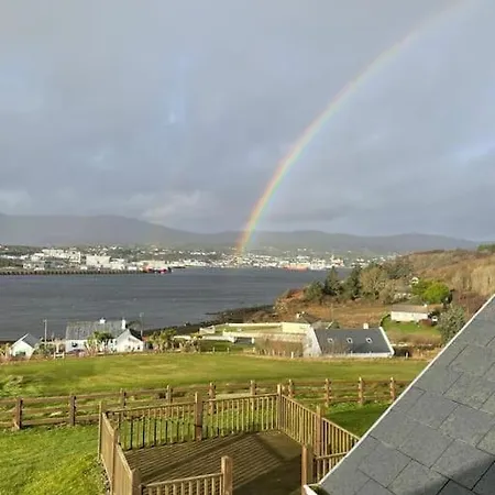 Carntullagh Heights 別荘