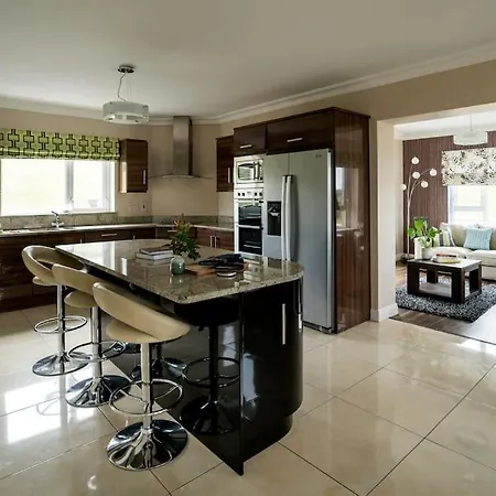 Carntullagh Heights בית נופש